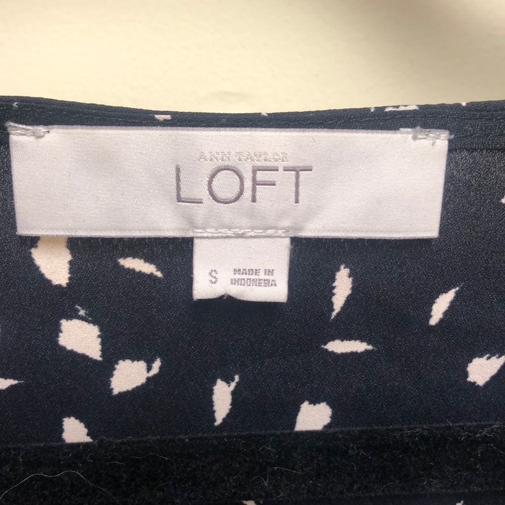 Patterned Top From Loft - image 4